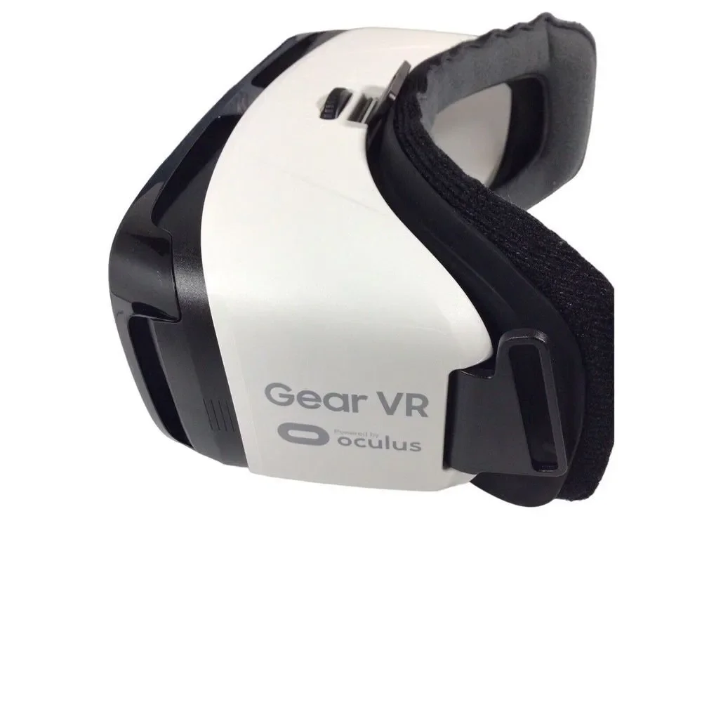Samsung SM-R322NZWAXAR Gear VR Headset - Frost White